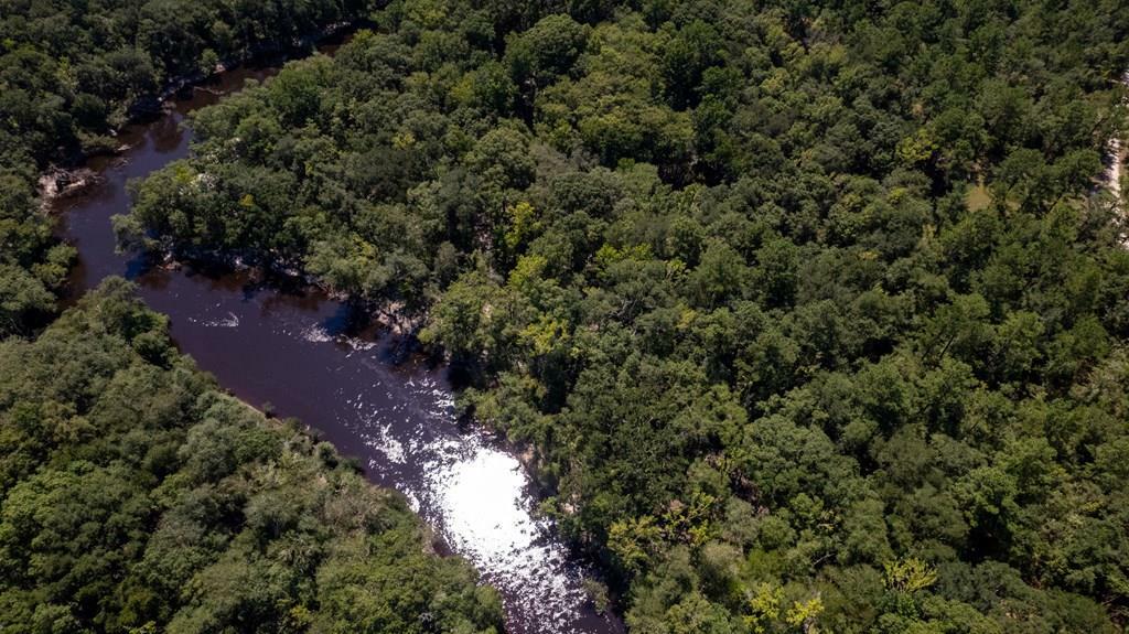 Property Photo: 28 River Trails GA 31641