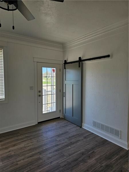 Property Photo: 802 Wimbledon Drive PA 15666
