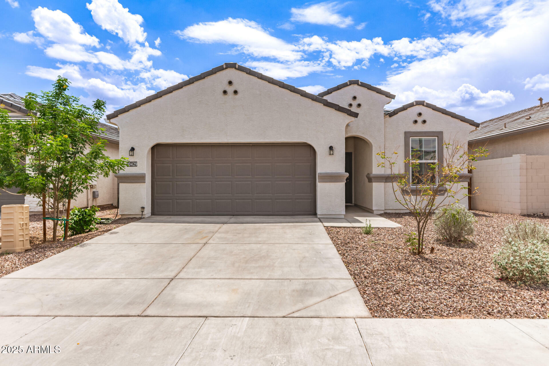 Property Photo: 10429 W Tamarisk Avenue AZ 85353