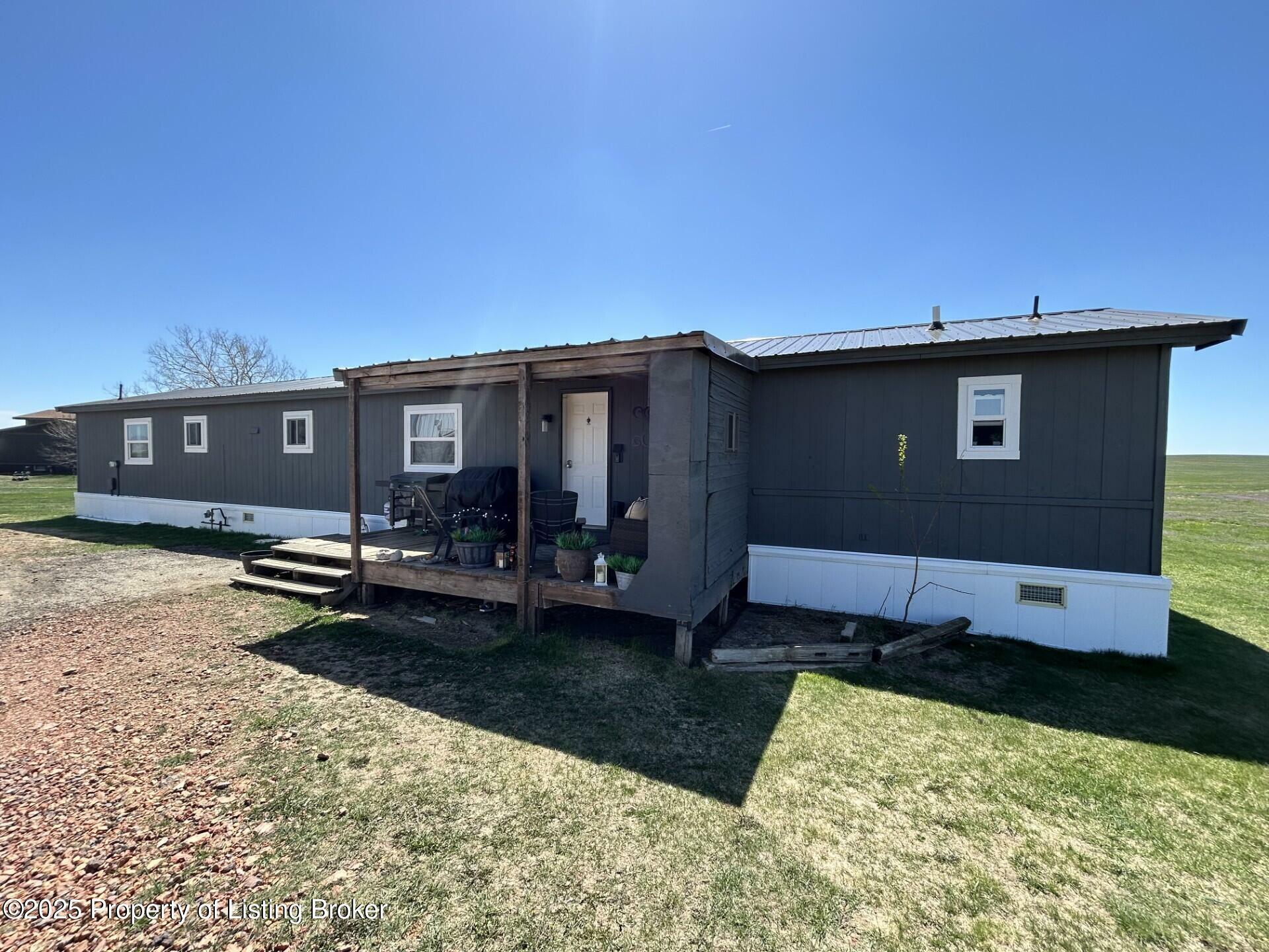 Property Photo: 14603 86th Street SW ND 58623