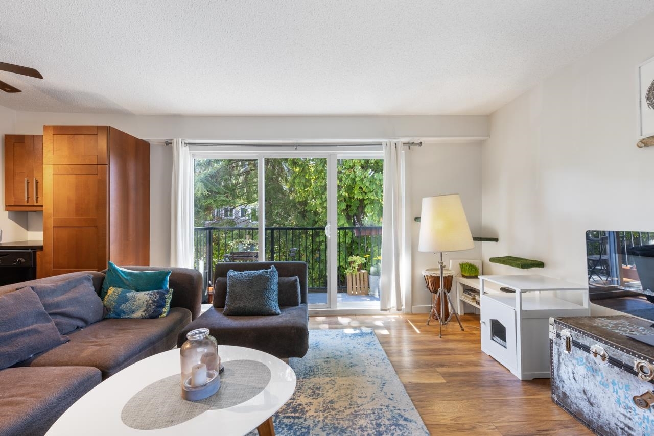 Property Photo: 2244 McGill Street 204 BC V5L 1C4