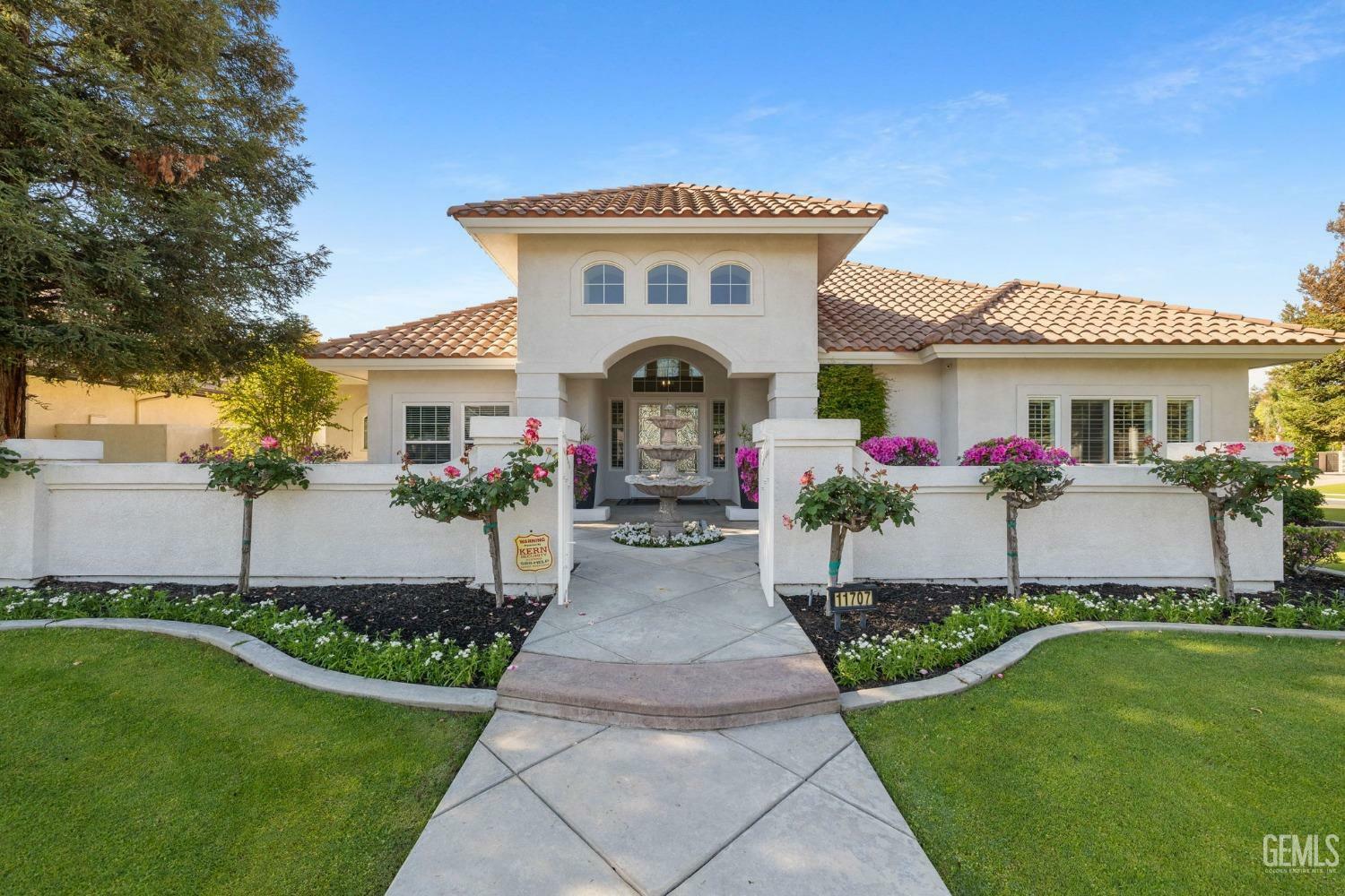 Property Photo: 11707 Finsbury Court CA 93312