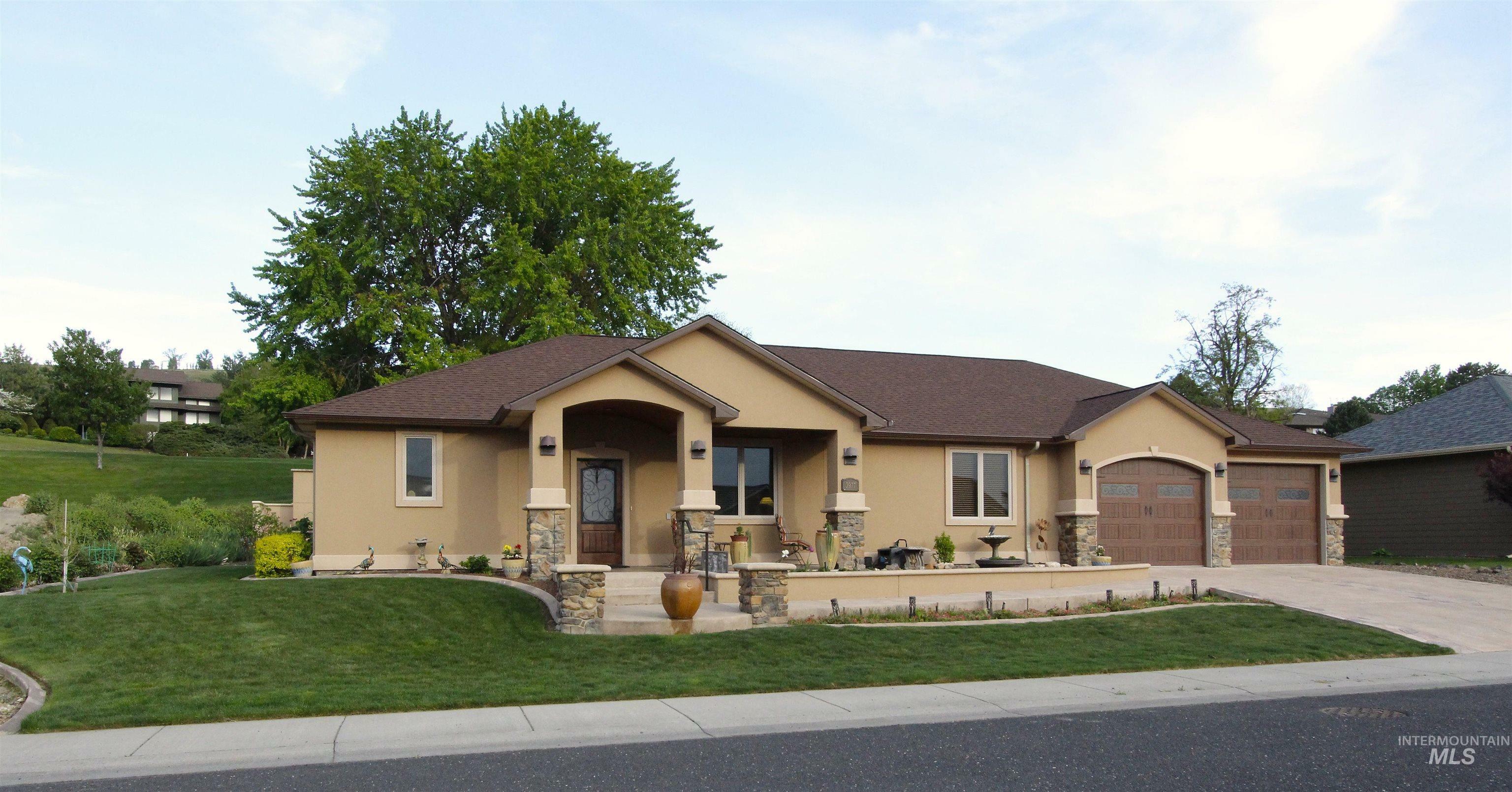 3977 Ridgewater Dr.  Lewiston ID 83501 photo