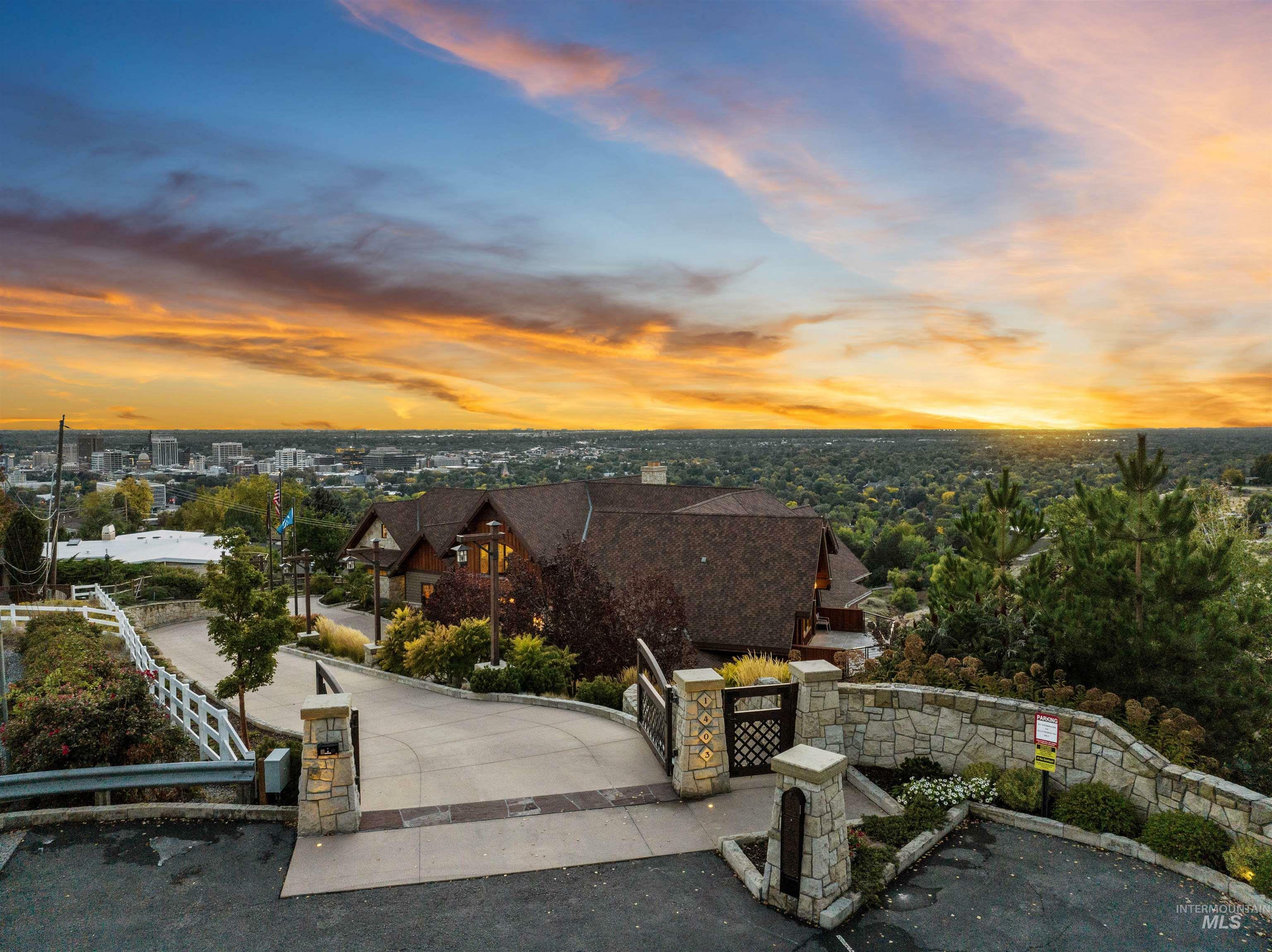 Property Photo: 1403 N Promontory Rd ID 83702