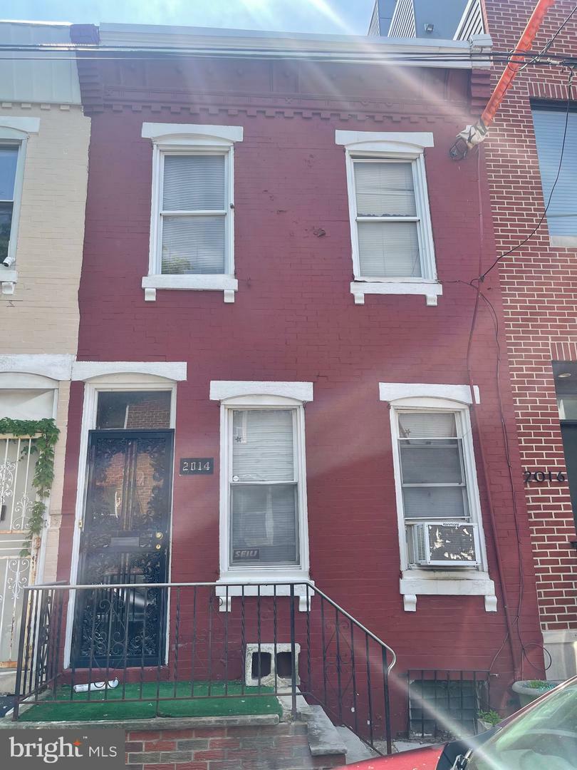 2014 Gerritt Street  Philadelphia PA 19146 photo