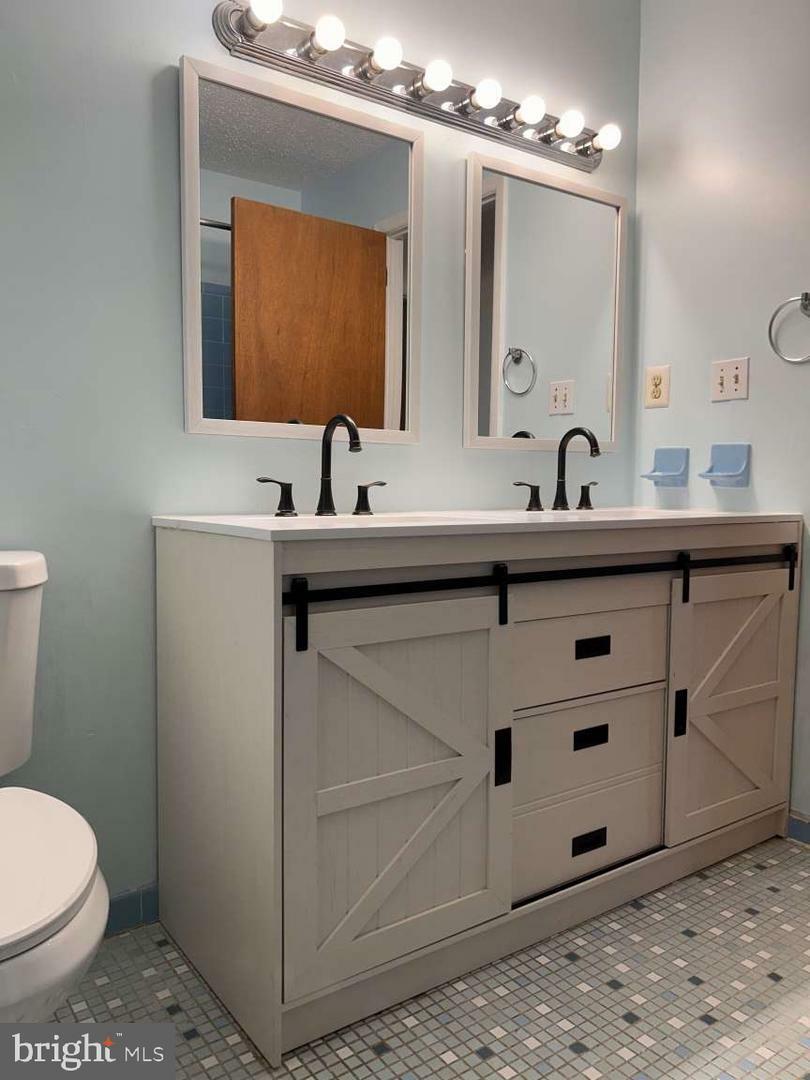 Property Photo: 18 Glenwood Drive NJ 08021