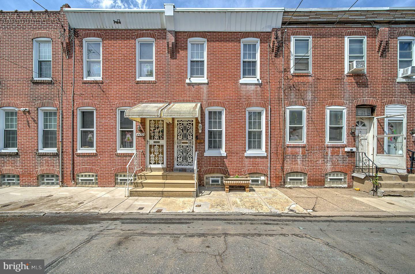 4472 Livingston Street  Philadelphia PA 19137 photo