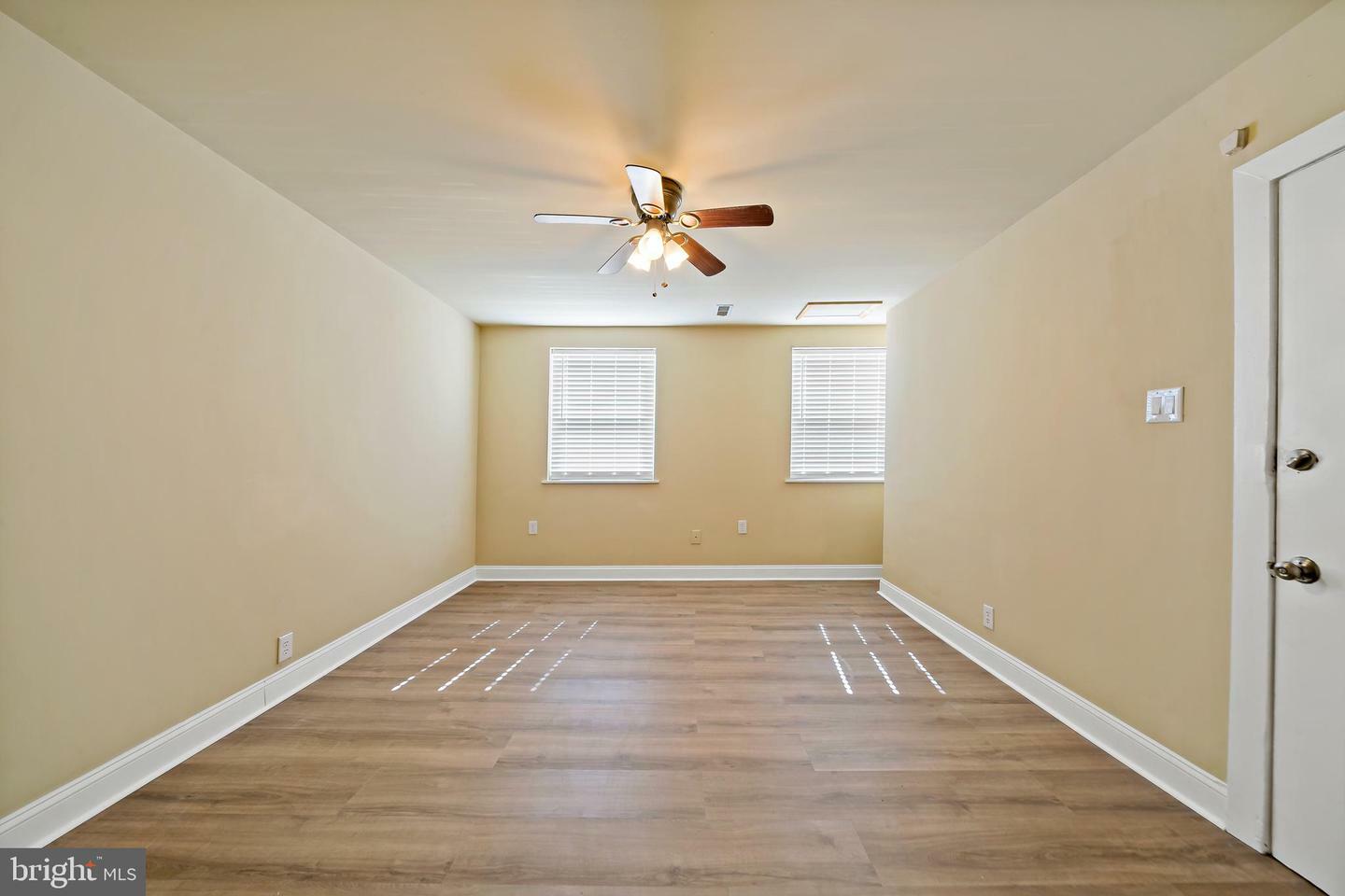 Property Photo: 2118 S Broad Street 2 PA 19145