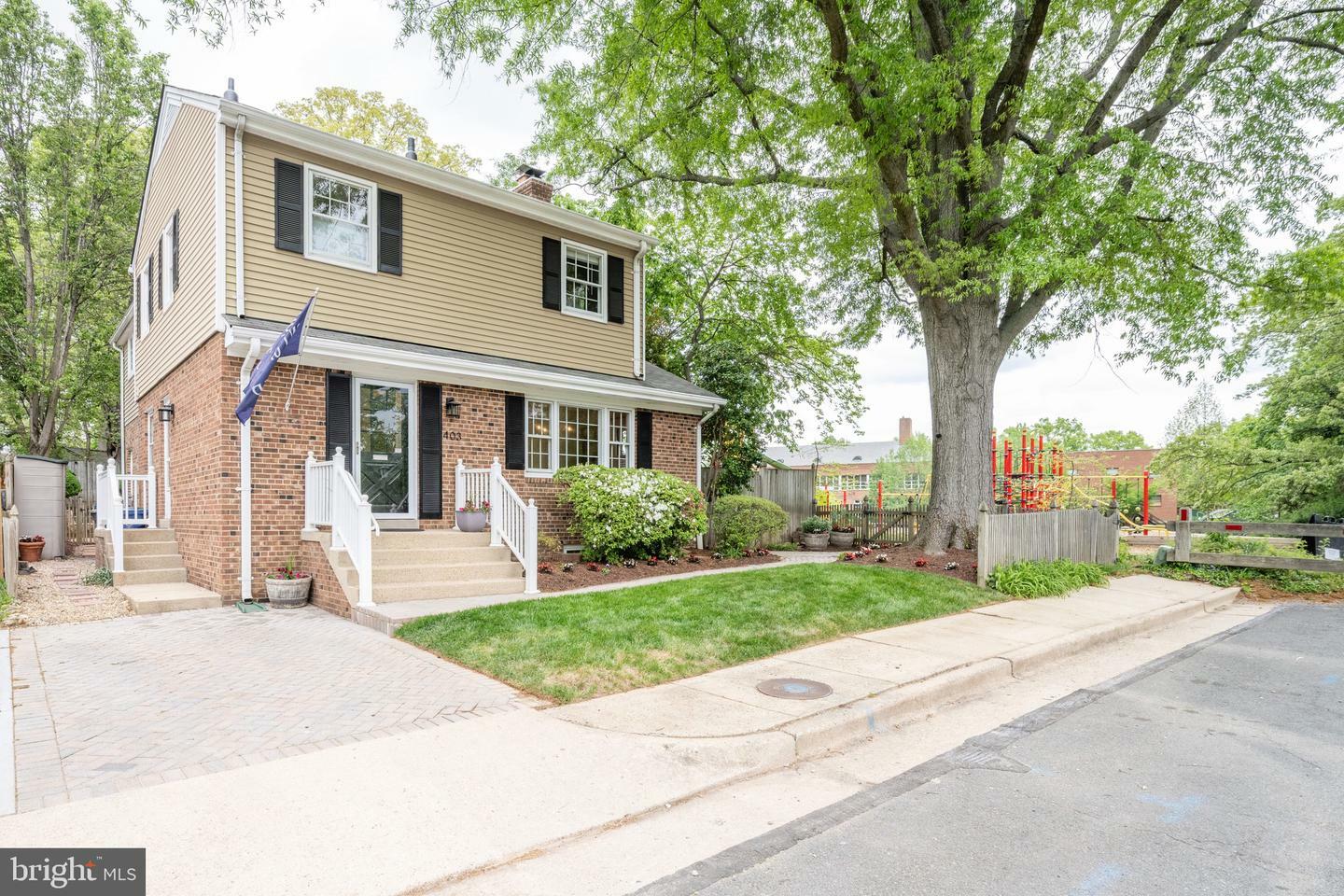 Property Photo: 403 Thomas Street VA 22302