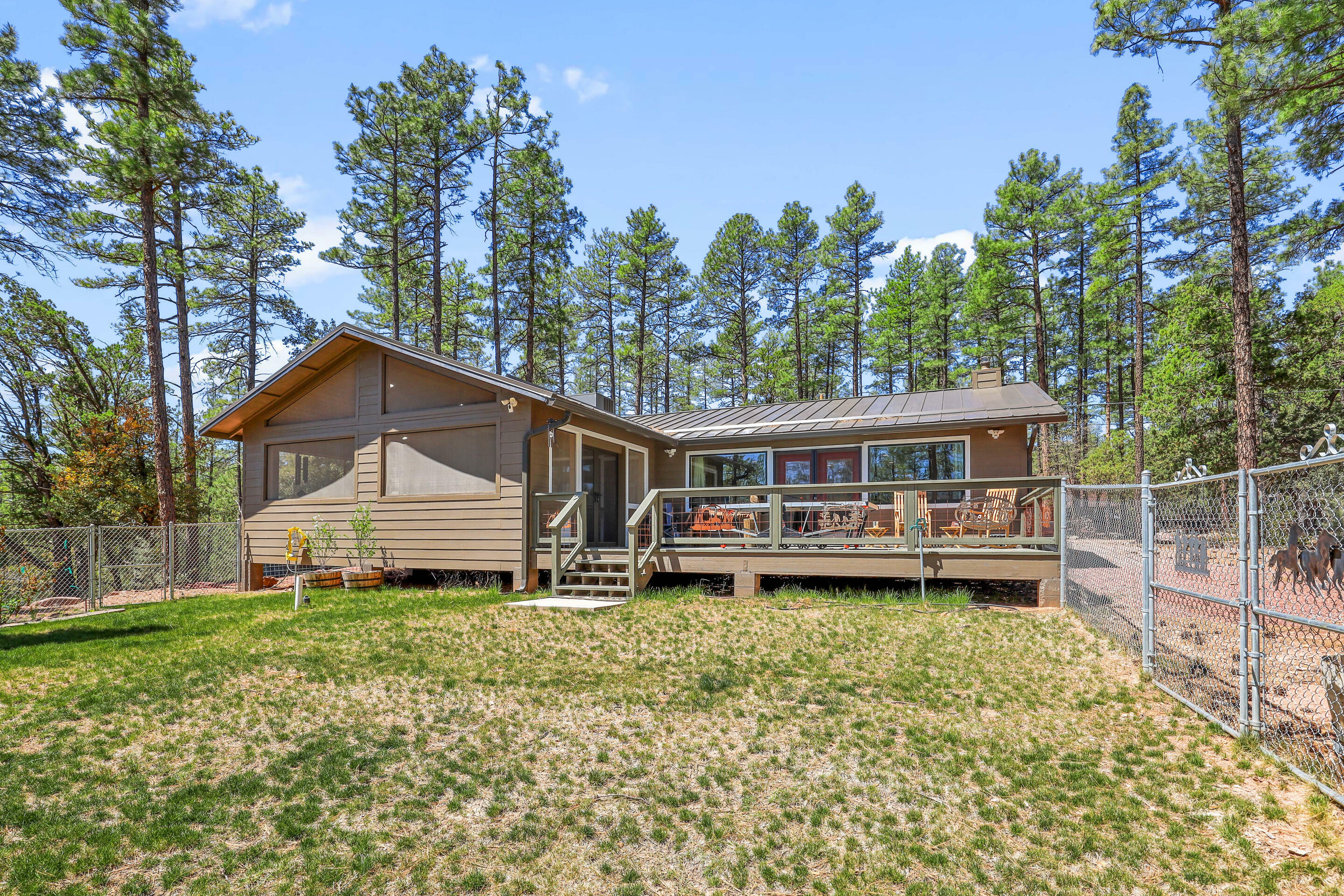 Property Photo: 395 Shady Lane AZ 85541