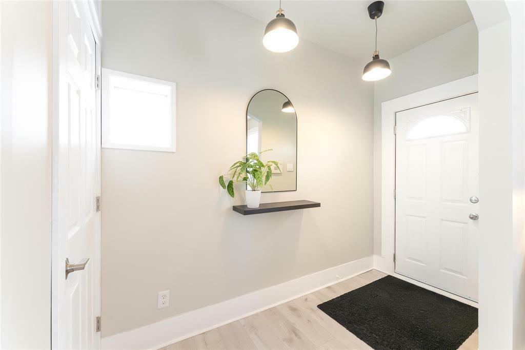 Property Photo: 440 Lipton Street MB R3G 2H1