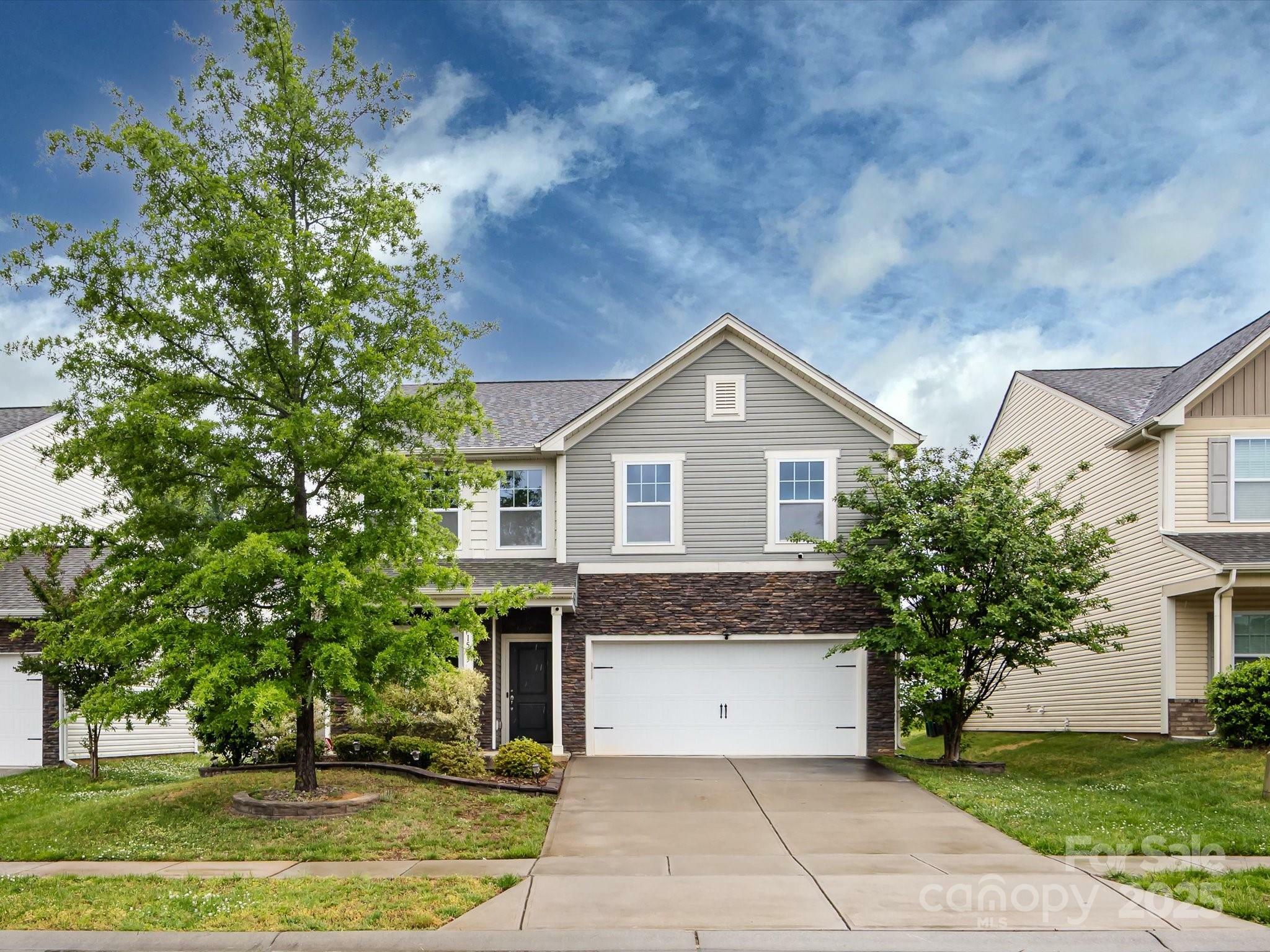 Property Photo: 1523 Loropetalum Road NC 28215