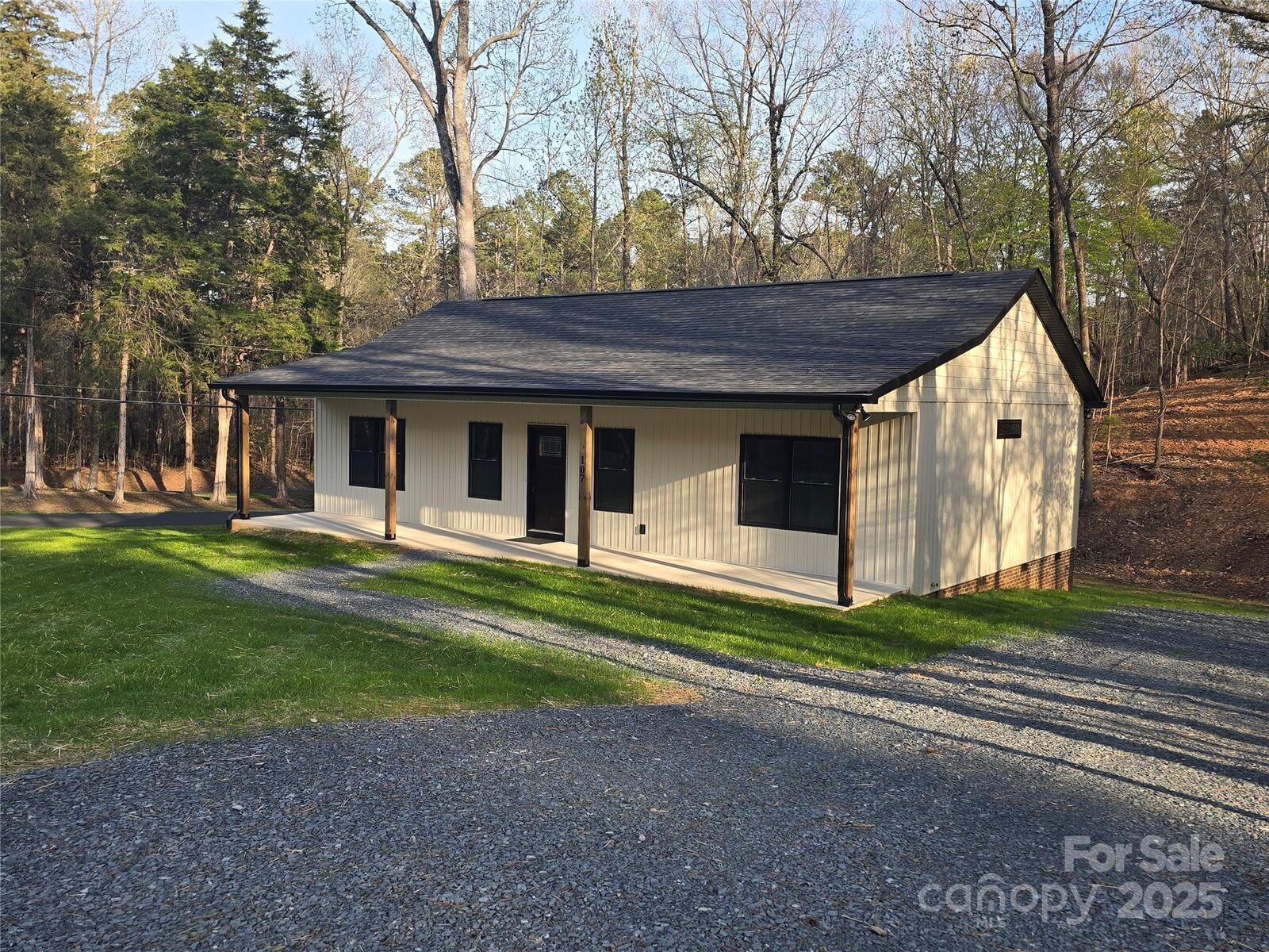 Property Photo:  107 Skyland Drive  NC 27306 