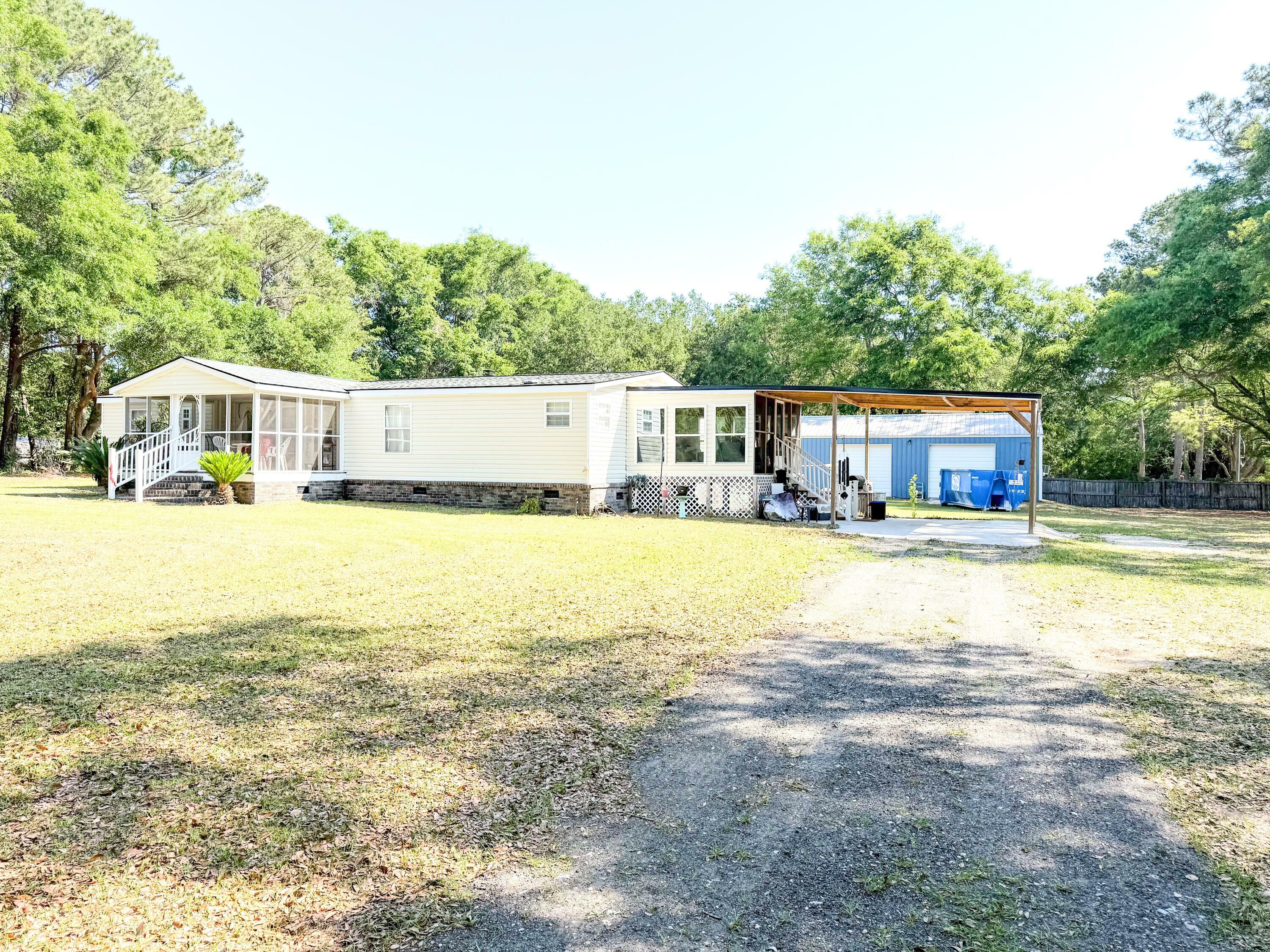Property Photo: 1532 Fox Pond Lane SC 29487