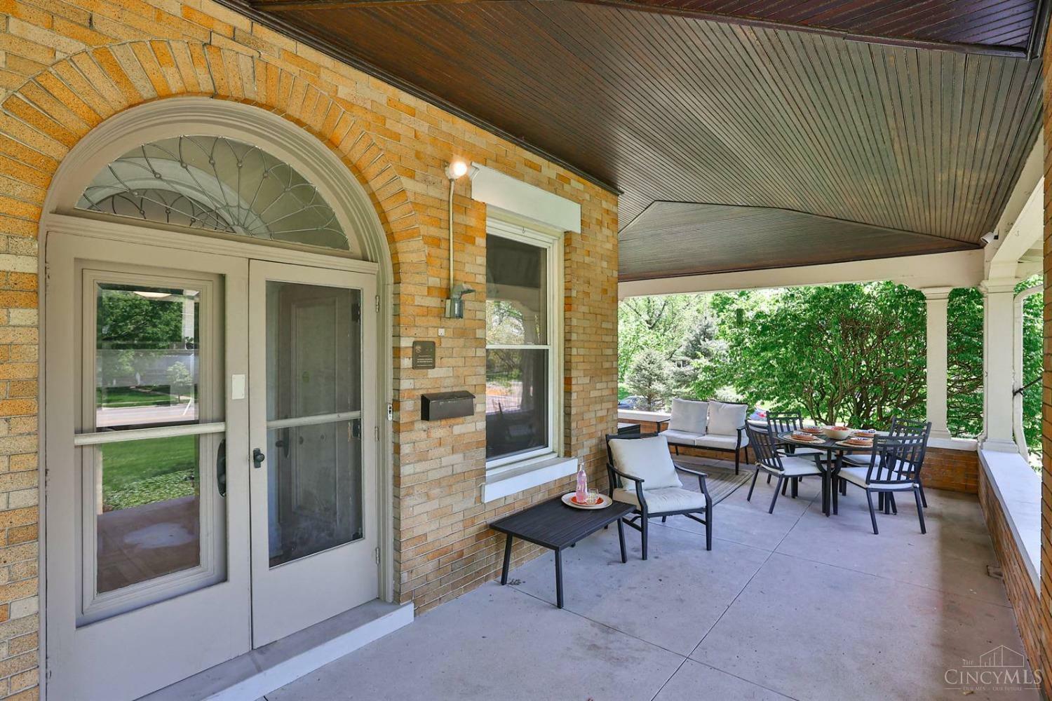 Property Photo: 210 Springfield Pike OH 45215