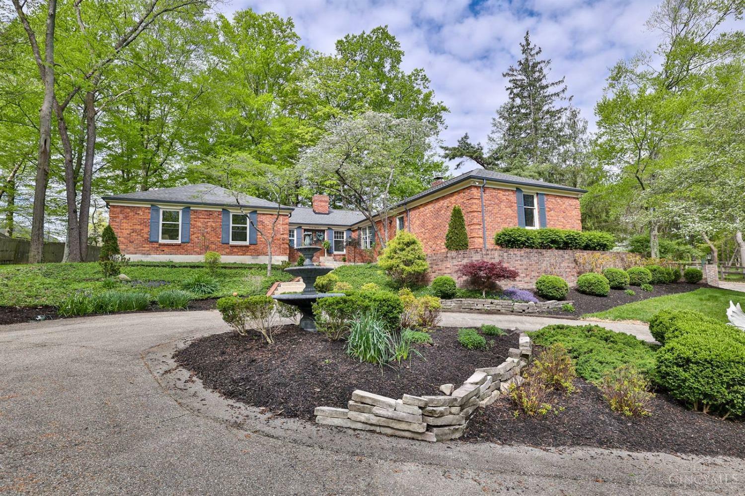 Property Photo: 7811 Shawnee Run Road OH 45243