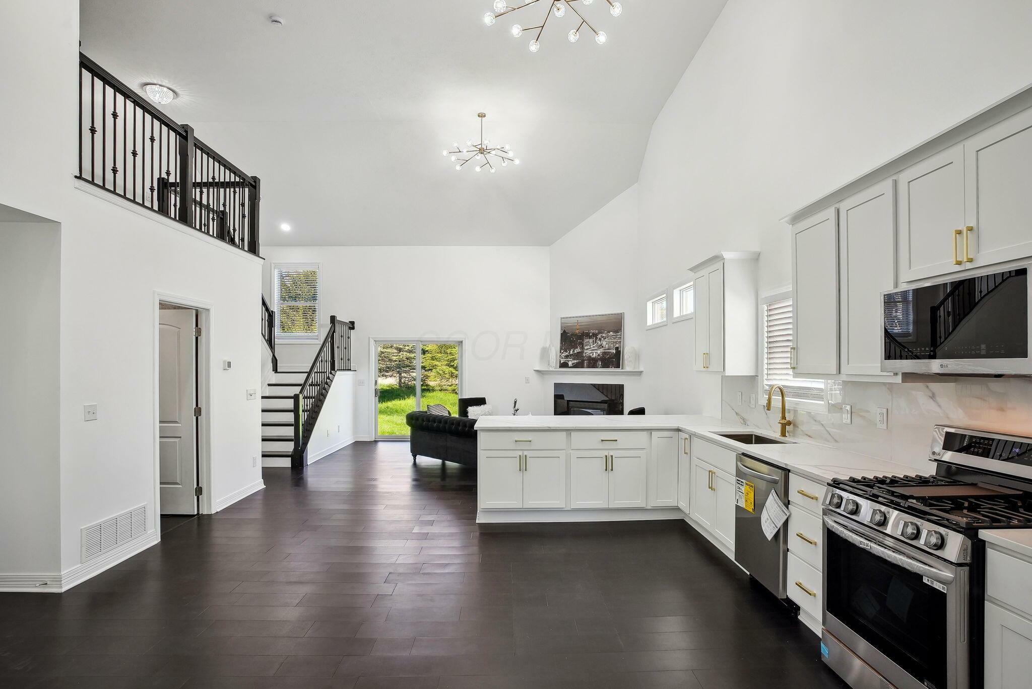 Property Photo:  34 Gold Meadow Drive  OH 43035 