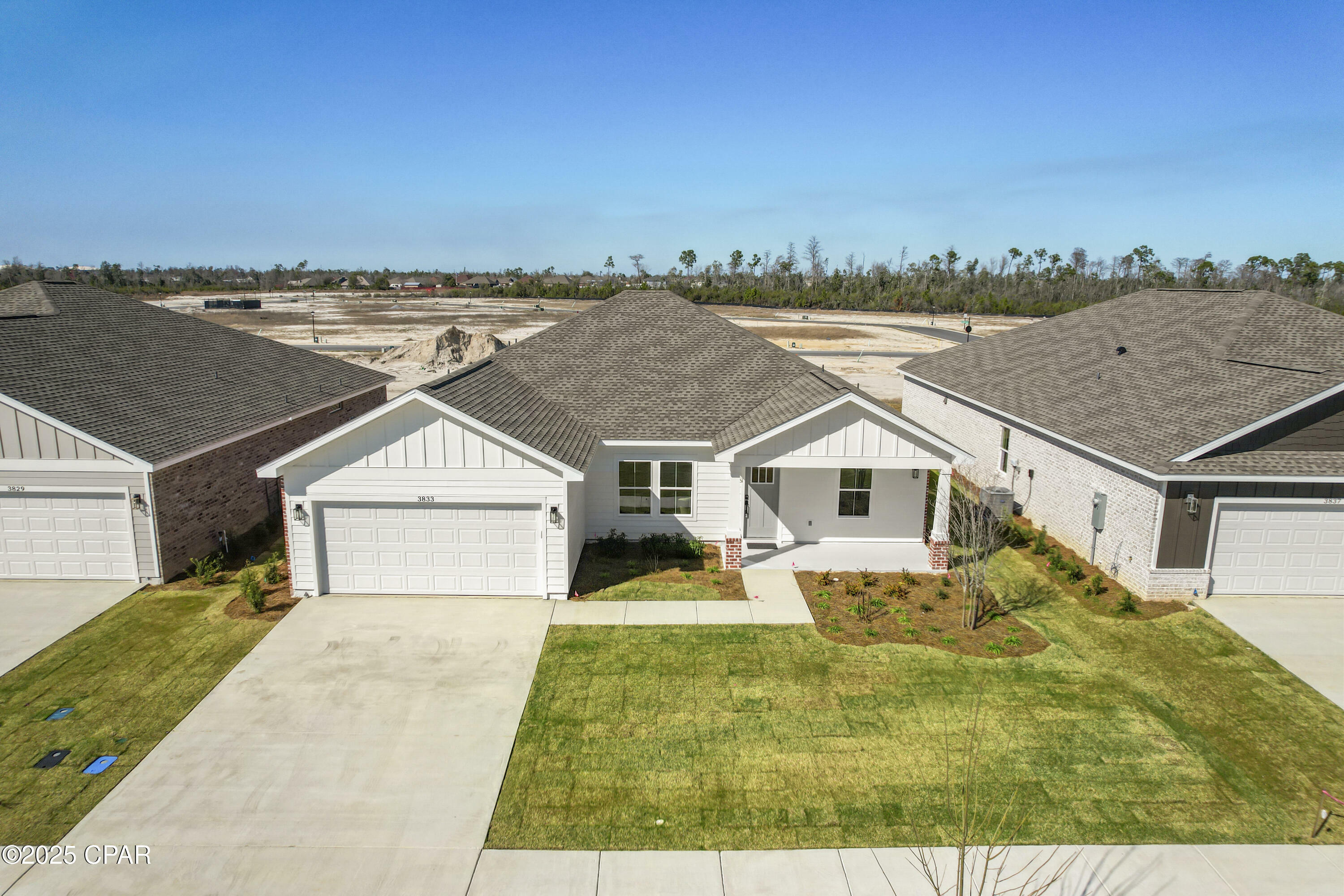 Property Photo: 3833 Red Deer Circle FL 32404