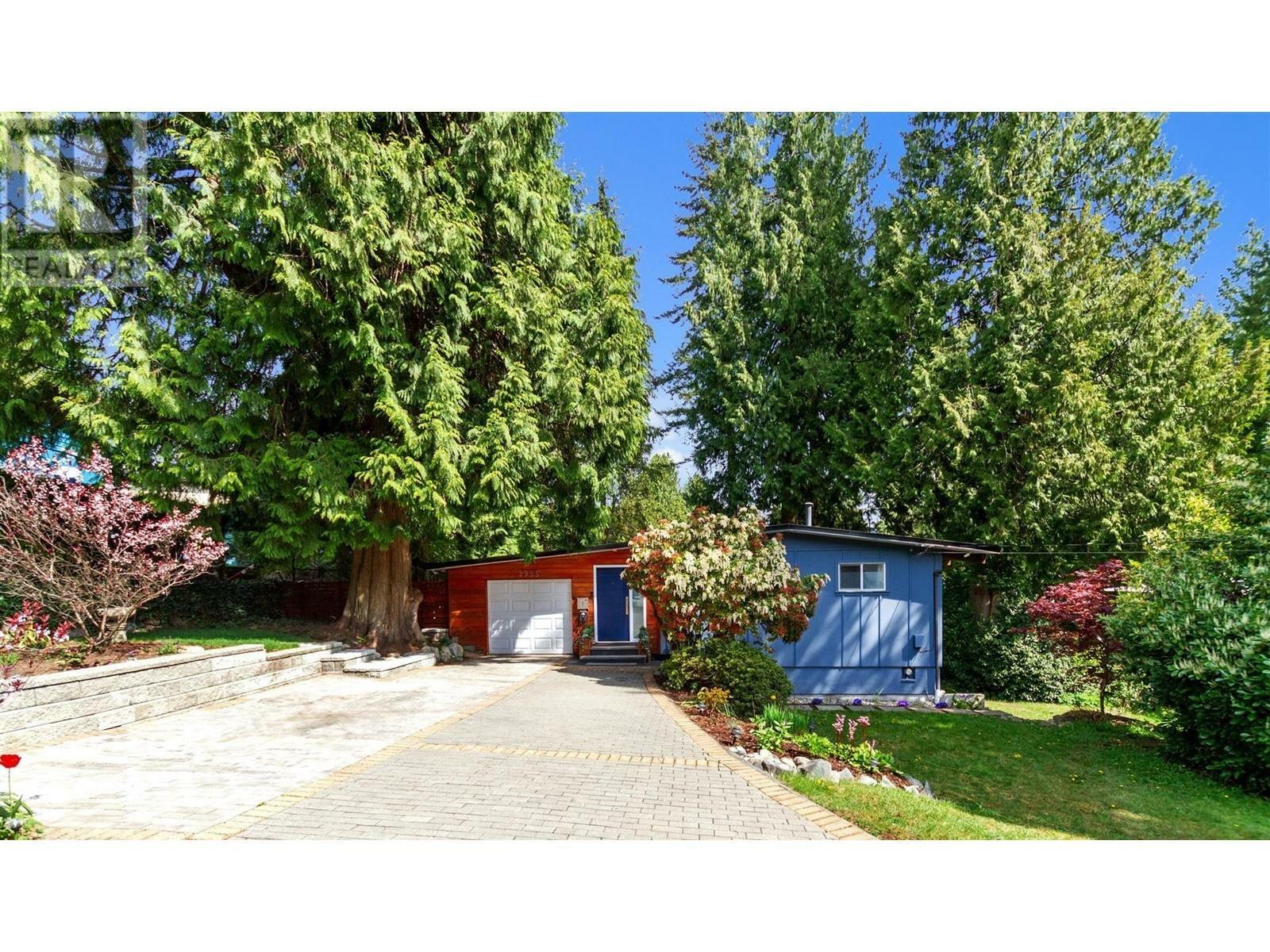 Property Photo: 2955 Spuraway Avenue BC V3C 2C9