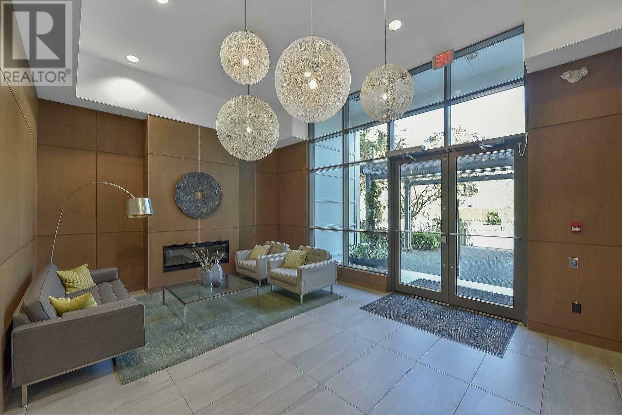 Property Photo: 550 Seaborne Place 305 BC V3B 0L3