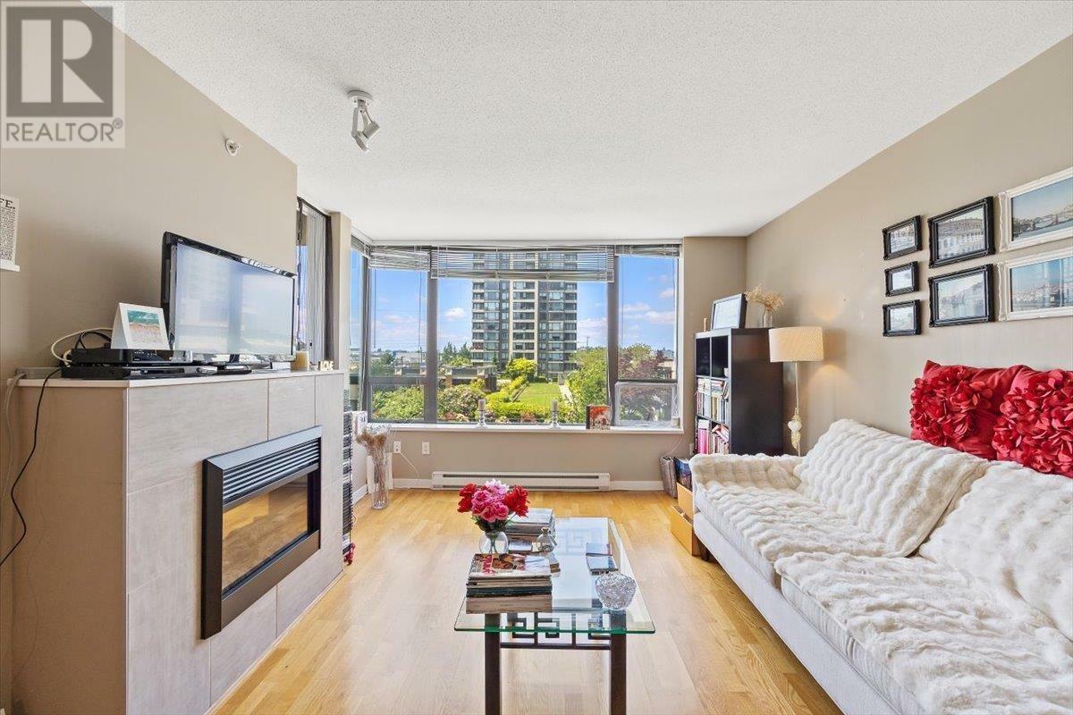 Property Photo: 4182 Dawson Street 505 BC V5C 0A2
