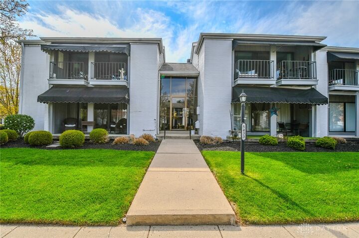 5433 Landau Drive  Dayton OH 45429 photo