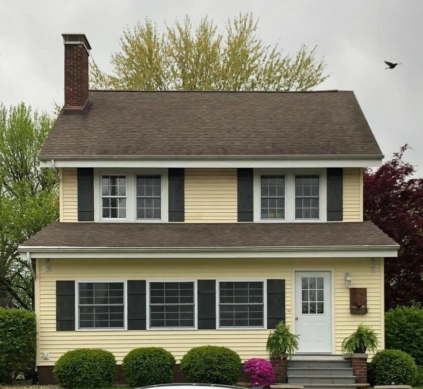 Property Photo: 318 W Adams Street IL 62568