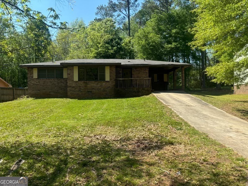 Property Photo: 9176 Carr Circle SW GA 30014