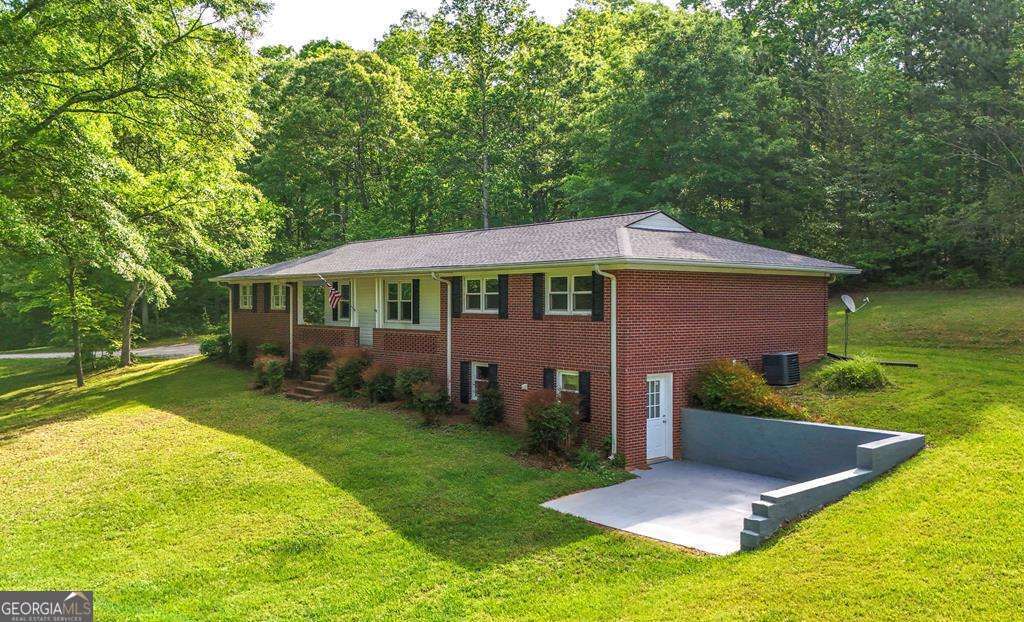 Property Photo: 292 S Prospect Avenue GA 30182