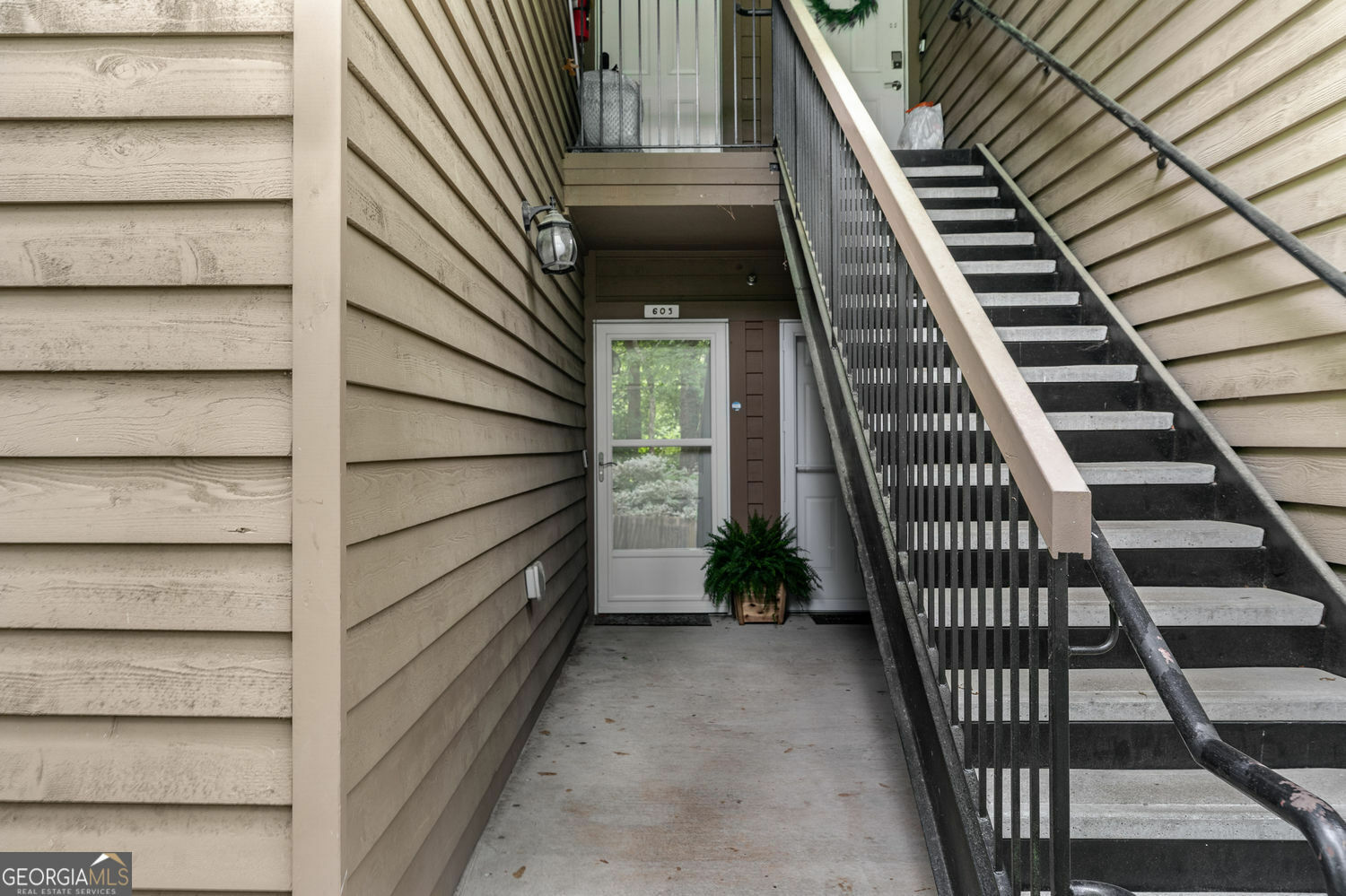 Property Photo: 605 Parkaire Crossing GA 30068