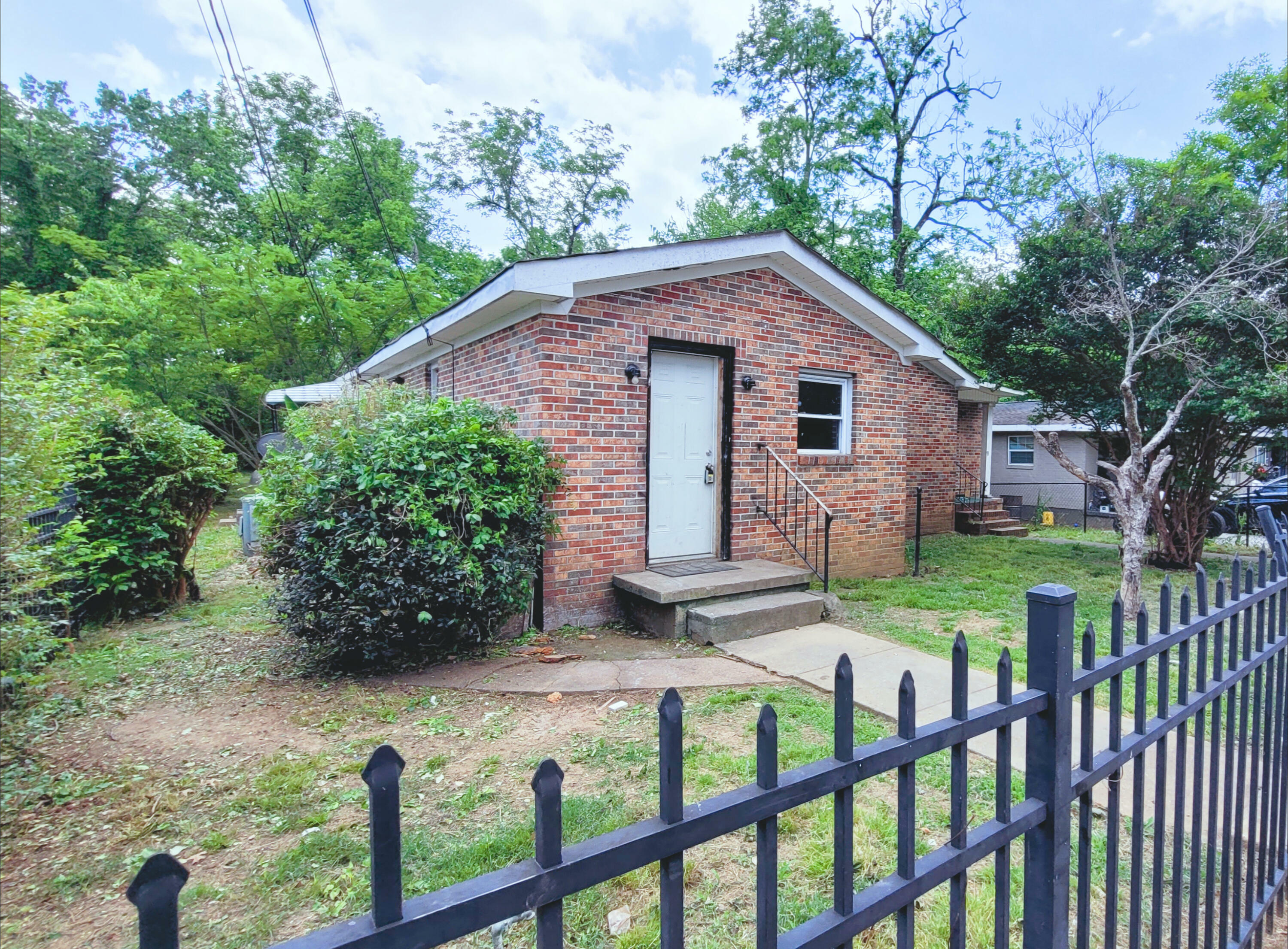Property Photo: 1720 Portland Street TN 37406