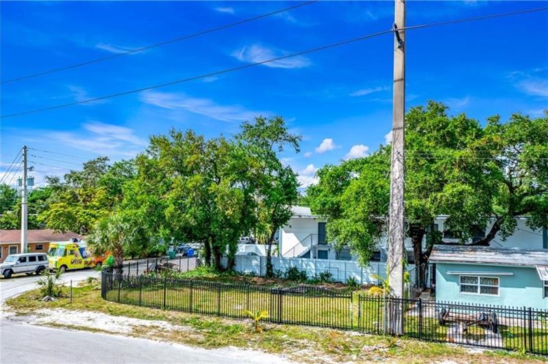 Property Photo: 7501 NE 3rd Ave FL 33138