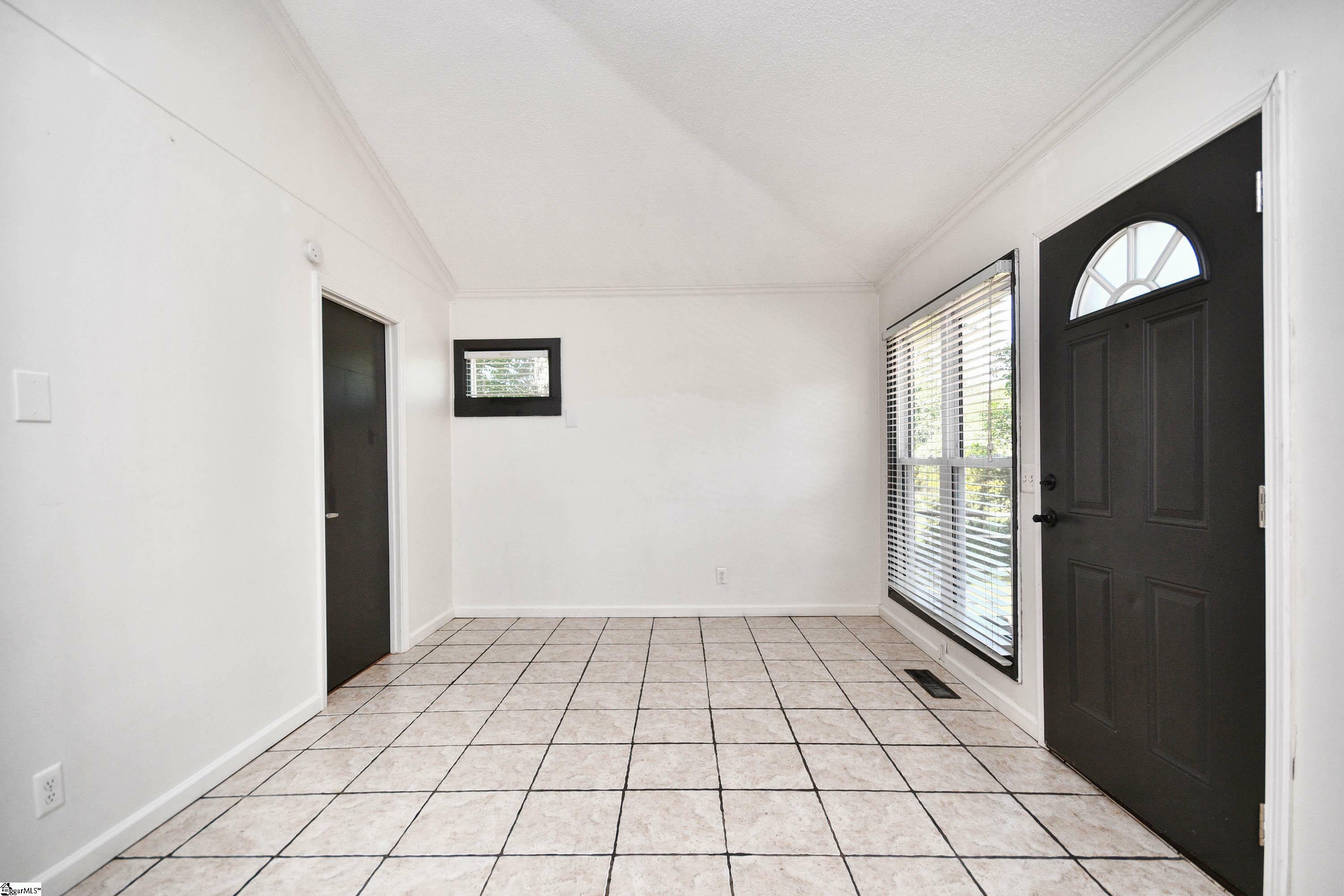 Property Photo: 21 Kimbell Court SC 29609
