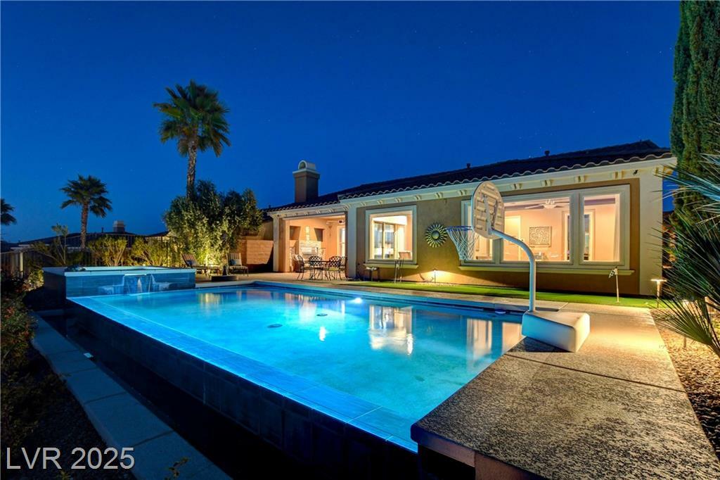 Property Photo:  19 Contrada Fiore Drive  NV 89011 