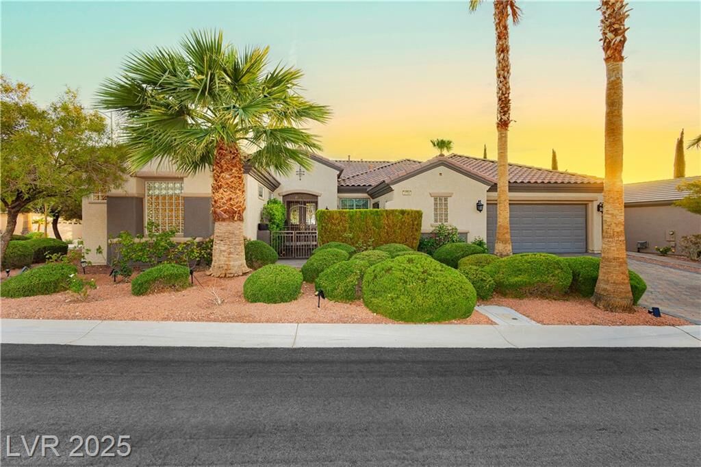 Property Photo:  2859 Hayden Creek Terrace  NV 89052 