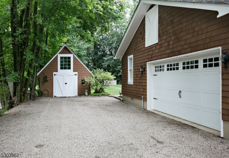 Property Photo: 31 Old Stirling Rd NJ 07059