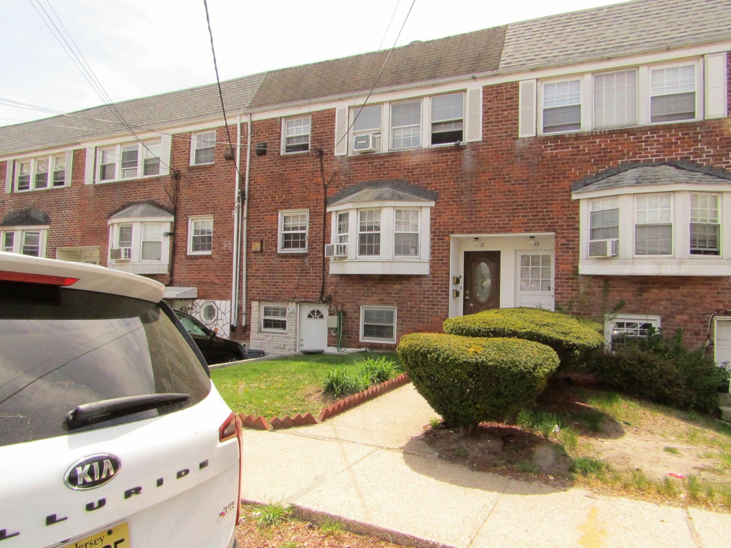 31 Exeter Rd  Jc, West Bergen NJ 07305 photo