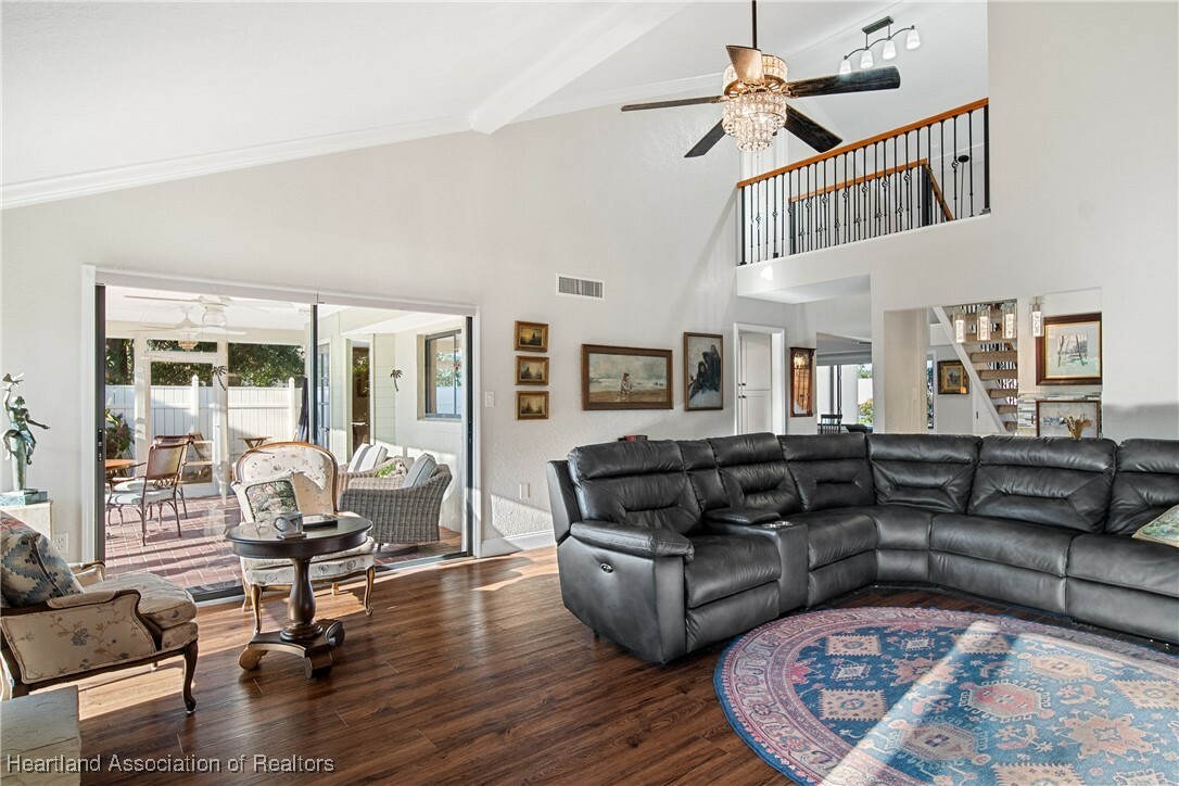 Property Photo: 112 Tomoka Boulevard N FL 33852
