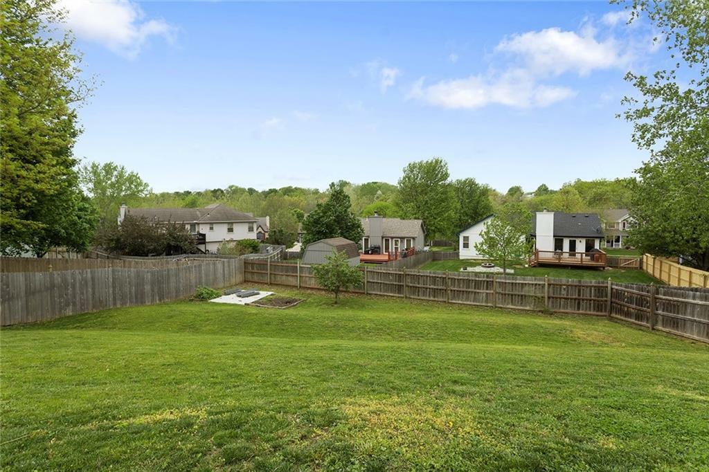 Property Photo: 6482 NW Altus Drive MO 64152