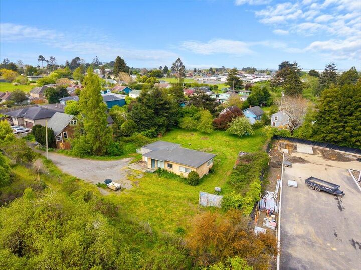 Property Photo: 2595 Todd Court CA 95521