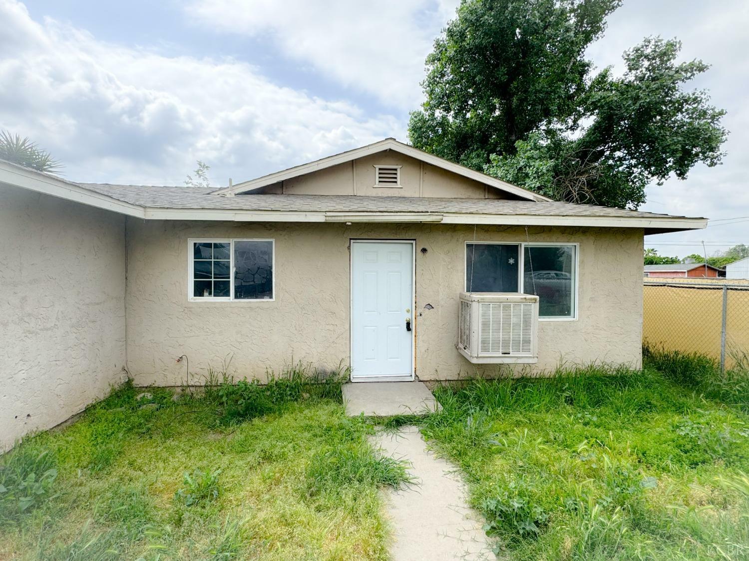 Property Photo: 19693 Avenue 195 CA 93267
