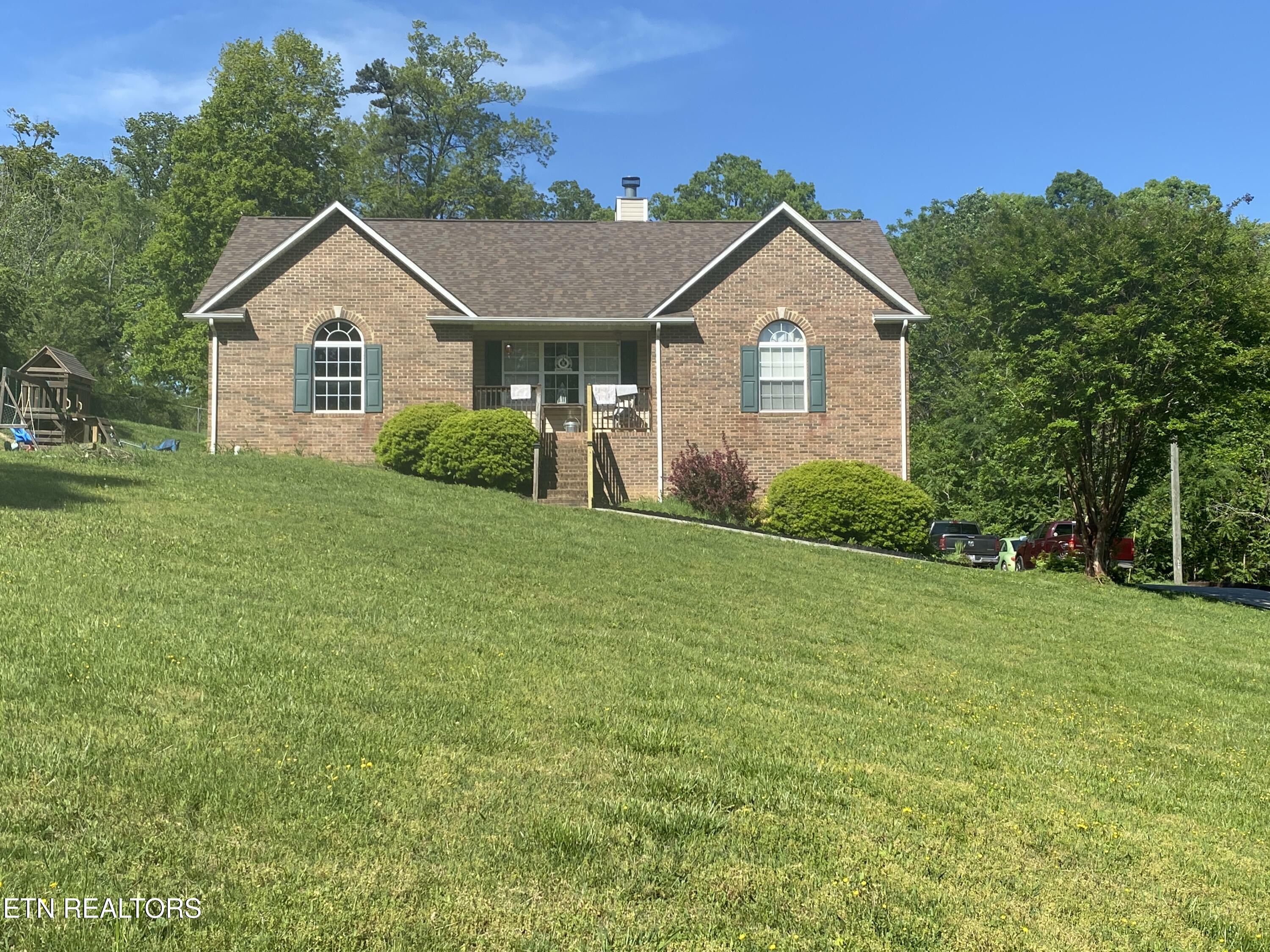 Property Photo: 8434 Coppock Rd TN 37721