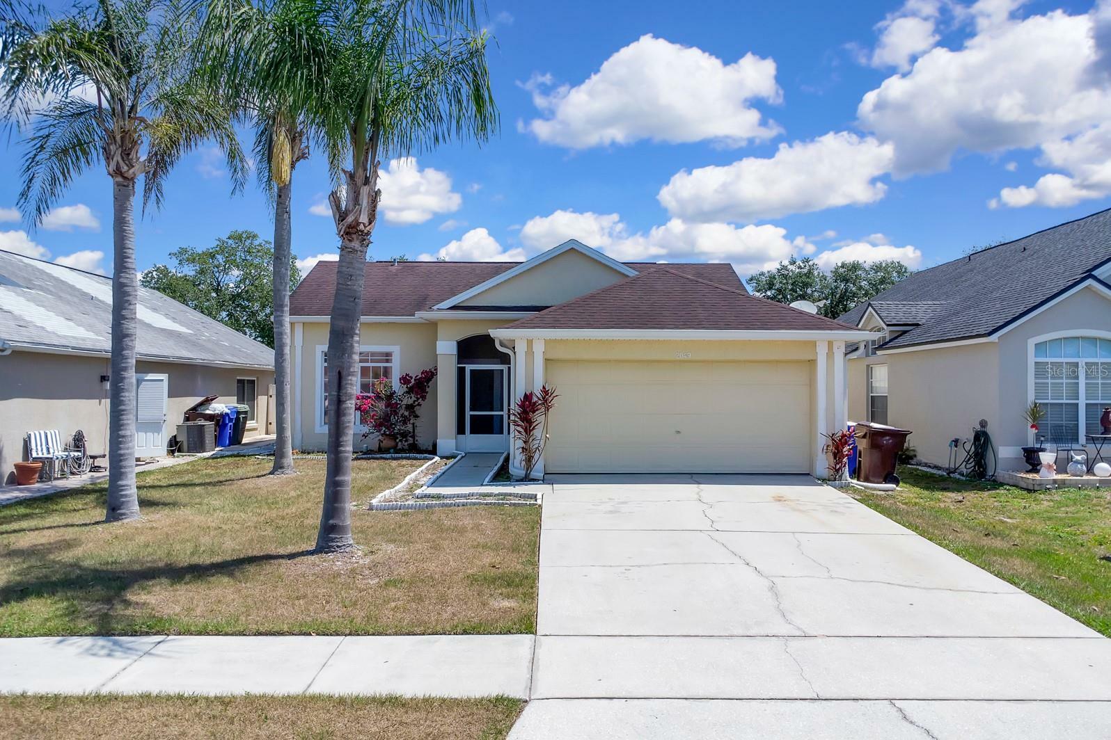 Property Photo: 2049 Shannon Lakes Boulevard FL 34743
