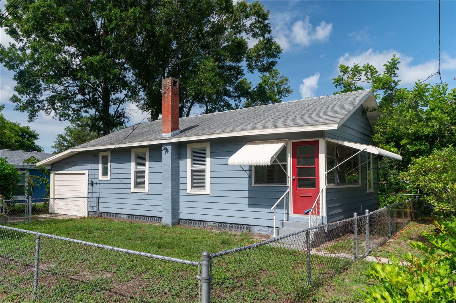 Property Photo: 1716 11th Avenue N FL 33713