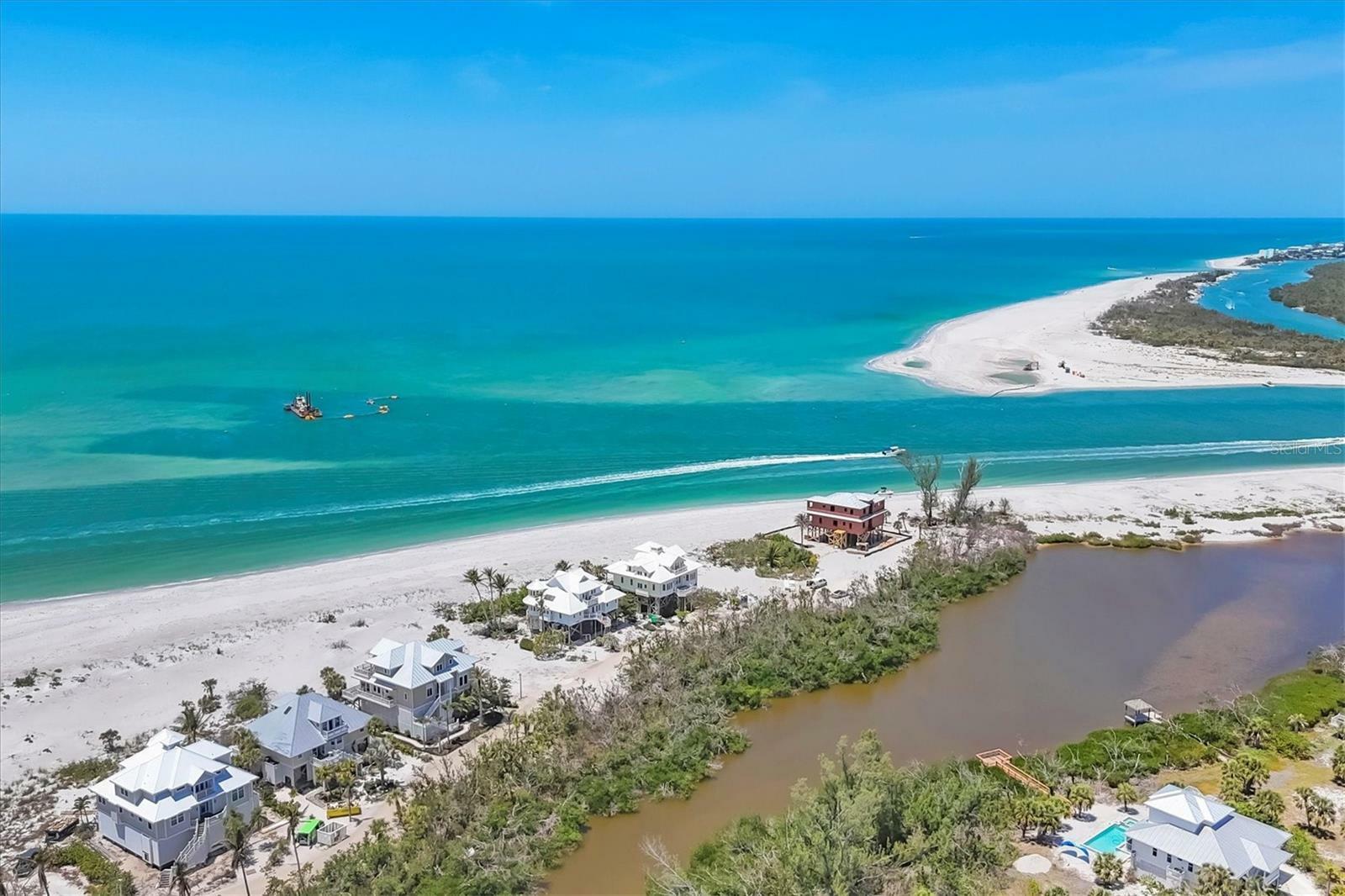 Property Photo: 6890 Palm Island Drive FL 33946