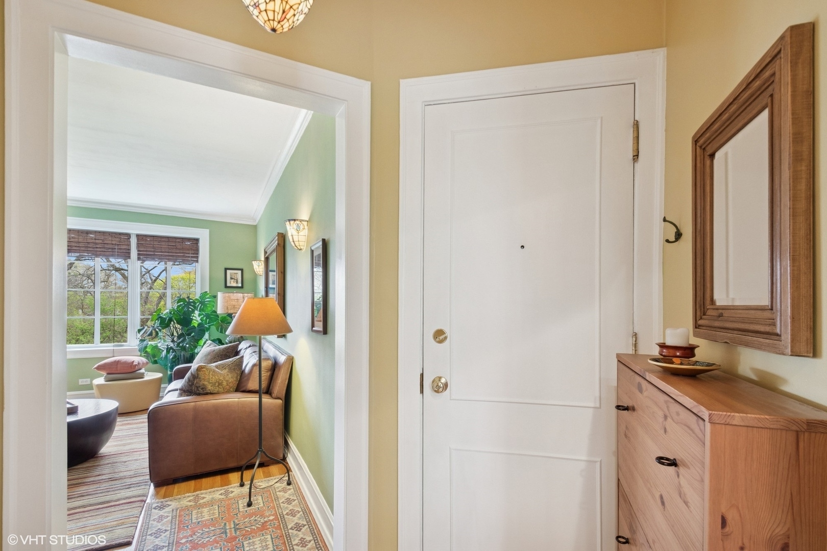 Property Photo: 1210 Central Street 2 IL 60201