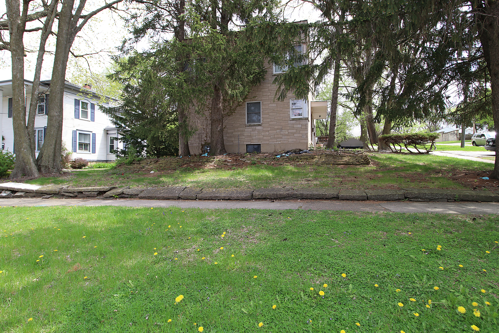 Property Photo: 200 E 11th Street IL 60441