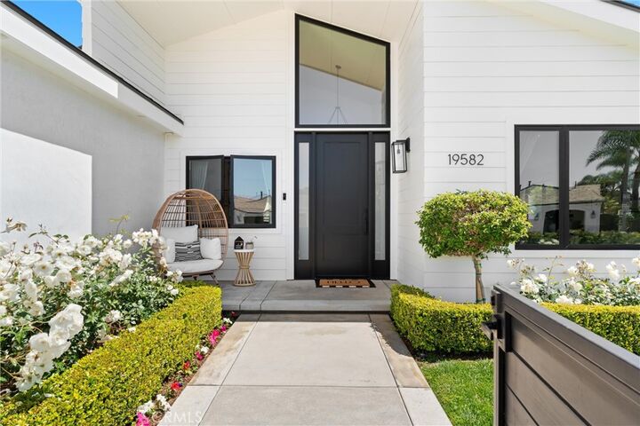 Property Photo:  19582 Summer Breeze Lane  CA 92648 