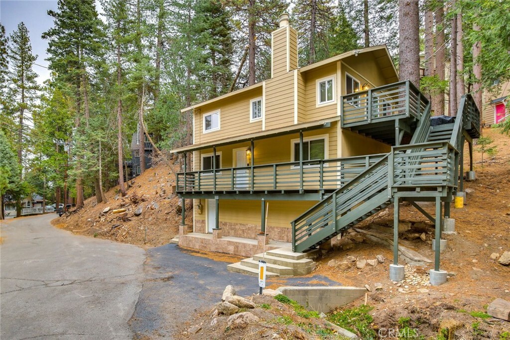 Property Photo: 26131 Lake Forest Drive CA 92391
