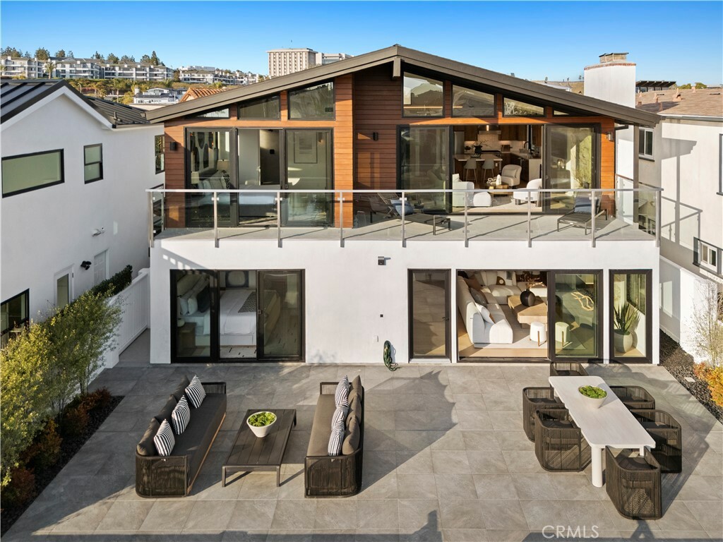 Property Photo: 4017 Channel Place CA 92663